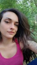Jolie Brunette occasionnelle 