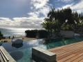 Cap Malheureux – Luxueuse villa 5 chambres pieds dans l’eau à louer – Île Maurice